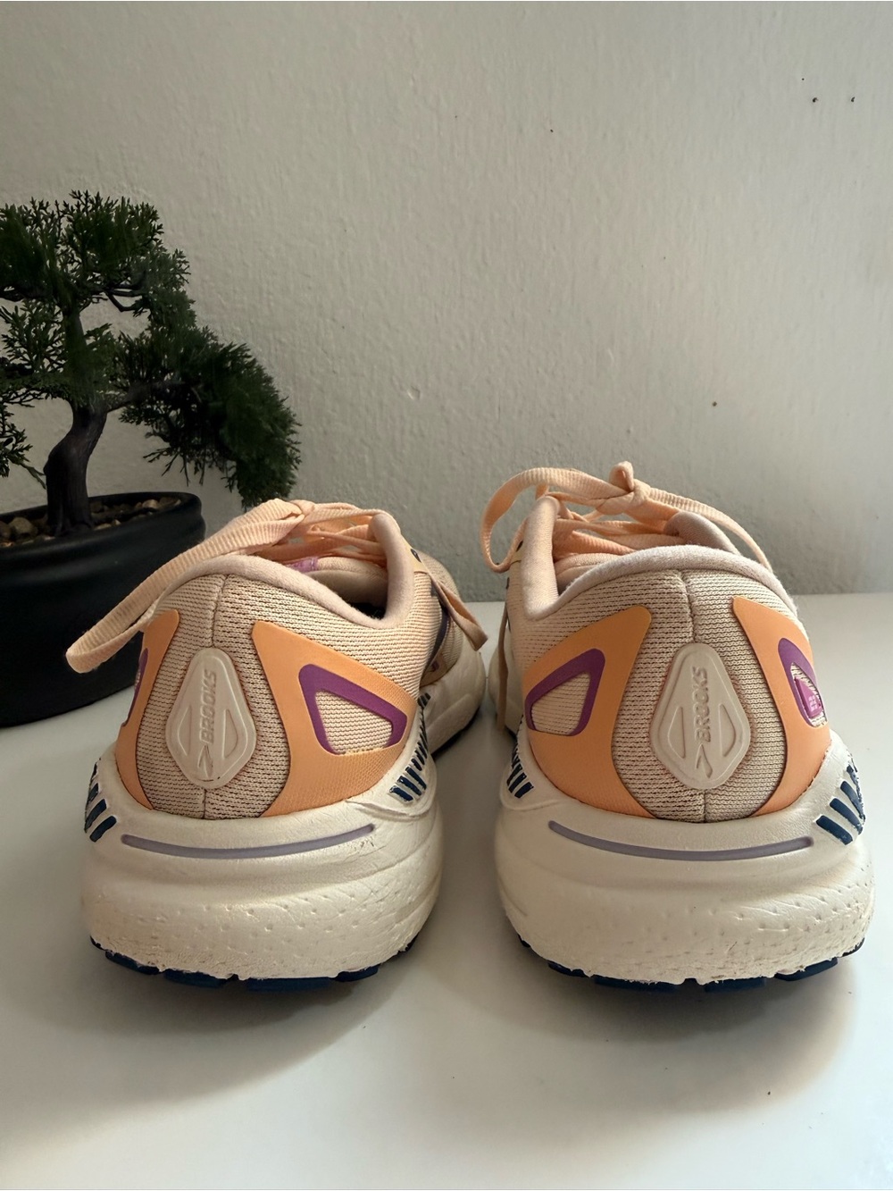 Brooks adrenaline 23 Women size 7 Running Sneakers — Peach with Purple Accents - Picture 7 of 13